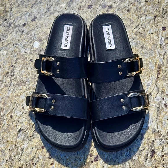STEVE MADDEN ▪︎ Women's Hanni Sandals in Black w/ Gold Hardware, Size M - Main Image